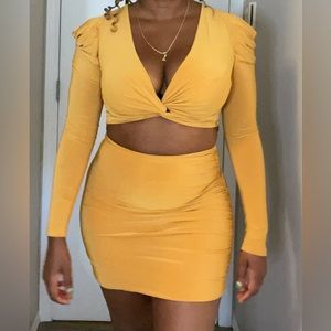 Yellow sexy matching set. Tight fitting. Show off your curves! Wore it once